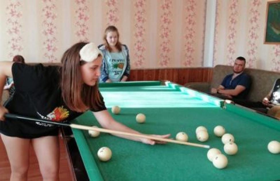 Студенты Здвинского лицея провели турнир по бильярду
